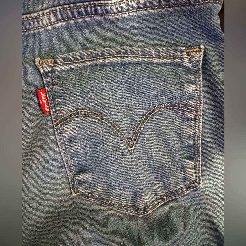 Levi’s 724 High Rise Straight - Picture 5 of 6